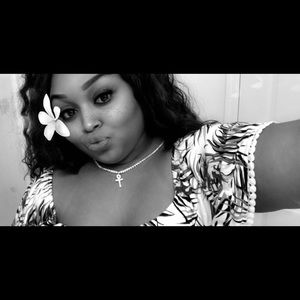 Meet your Posher, Johnetta